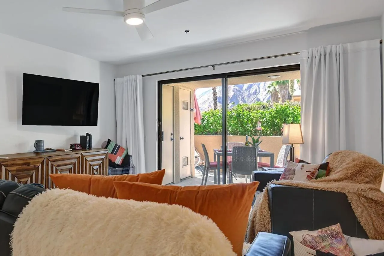 Holiday home Modern Plaza Villas Oasis Palm Springs